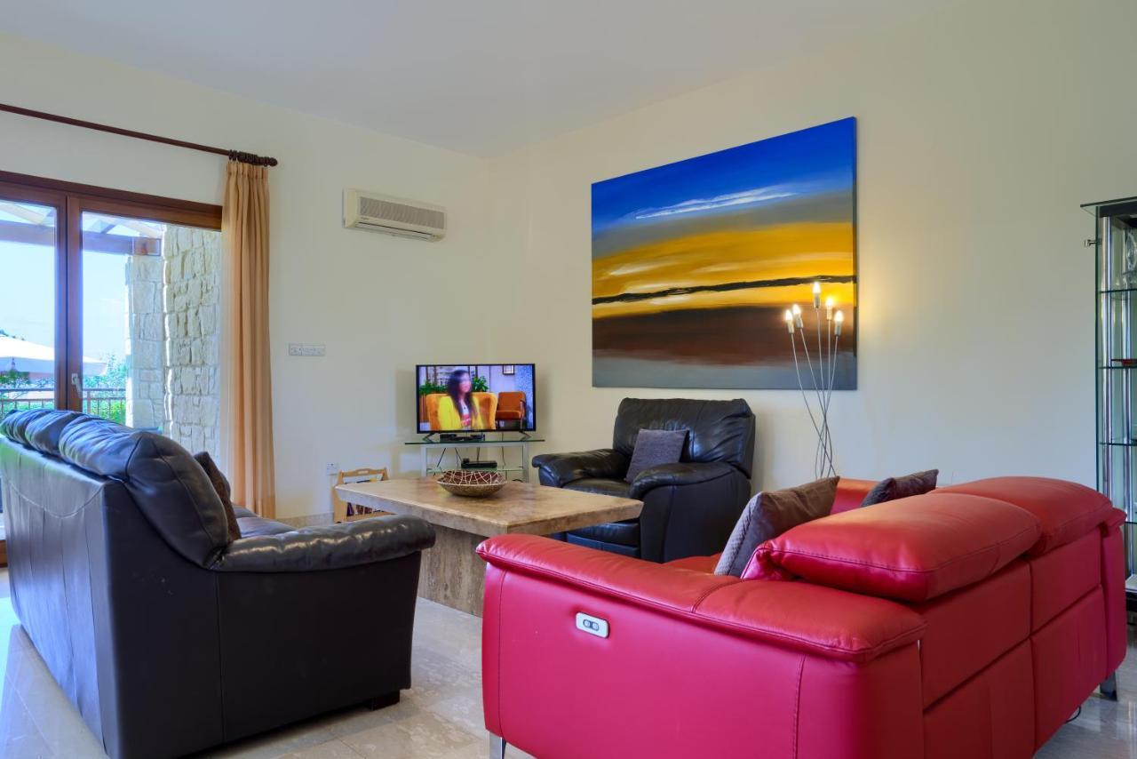 3 Bedroom Villa Madelini With Private Pool, Aphrodite Hills Resort Kuklia Zewnętrze zdjęcie