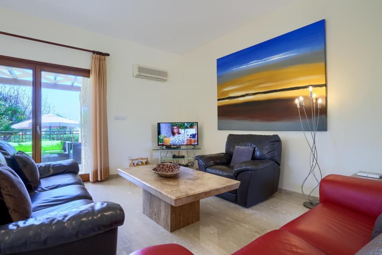 3 Bedroom Villa Madelini With Private Pool, Aphrodite Hills Resort Kuklia Zewnętrze zdjęcie