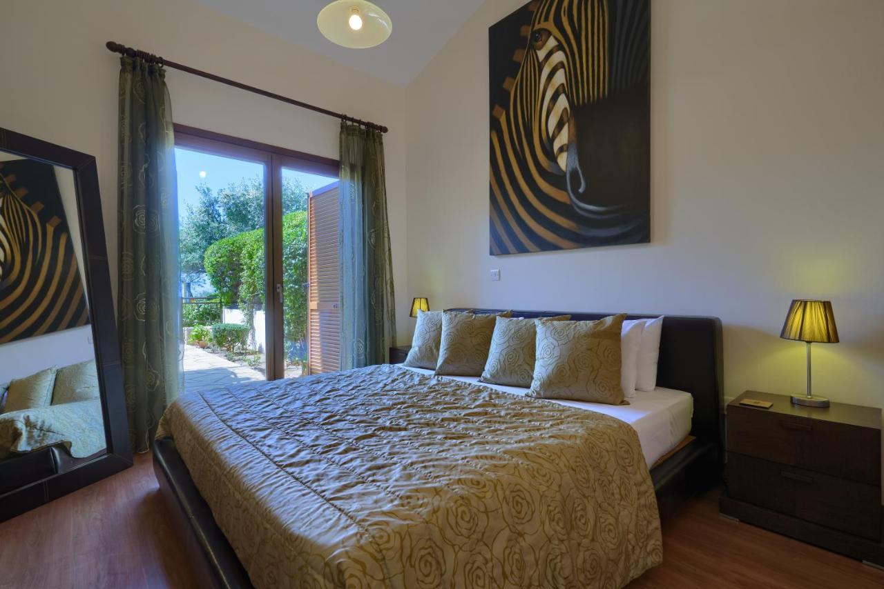 3 Bedroom Villa Madelini With Private Pool, Aphrodite Hills Resort Kuklia Zewnętrze zdjęcie